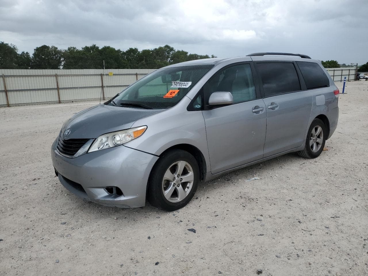 Toyota Sienna z USA/Kanady